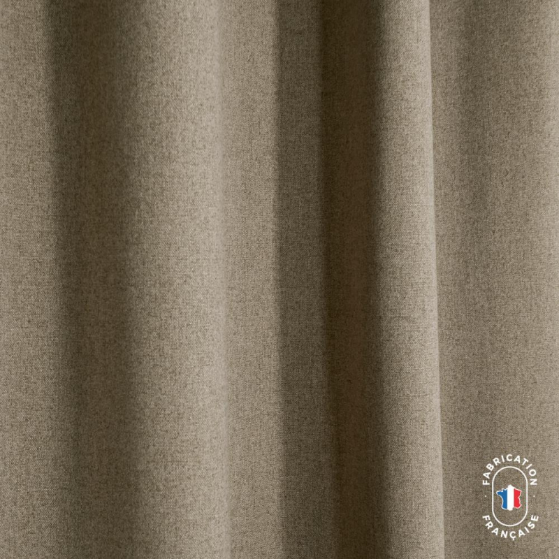 Rideau à oeillets tamisant en tissu DOLLY effet laine Col. Taupe Rideau à oeillets tamisant en tissu DOLLY effet laine Col. Taupe
