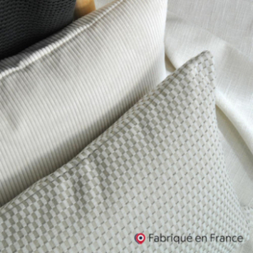 Coussin en velours chenillé à carreaux