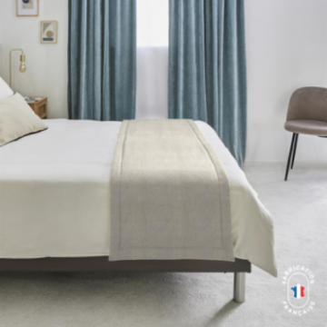Chemin de lit en tissu mouton