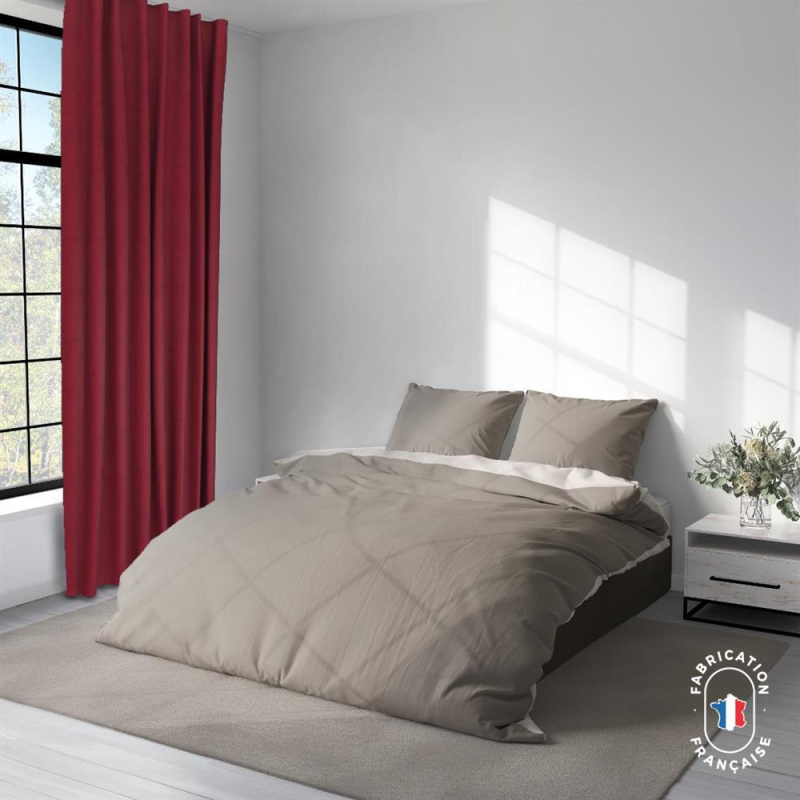 Rideau Dolly coloris Cerise chambre