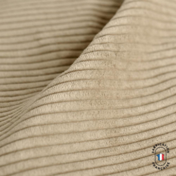 Coussin en velours côtelé