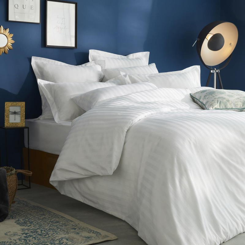 Parure de lit satin à rayures Nemesis