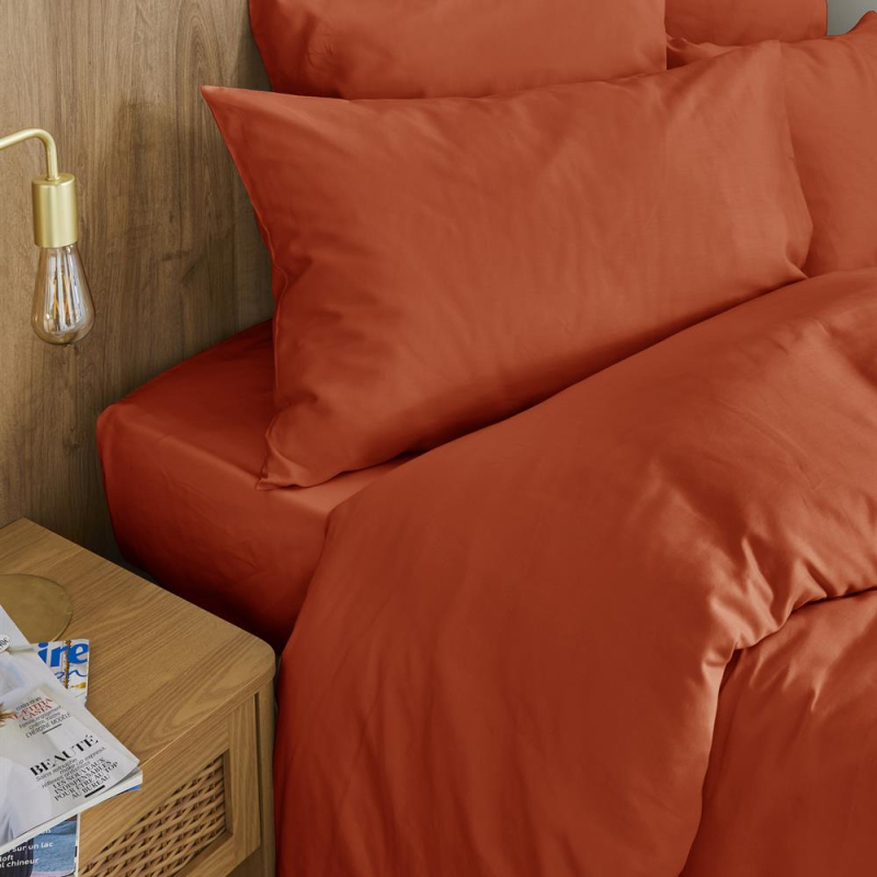 Housse de couette Hestia en satin de coton uni caramel zoom