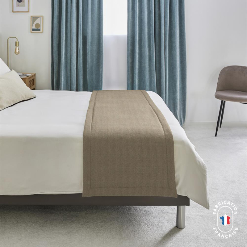 Chemin de lit en tissu mouton