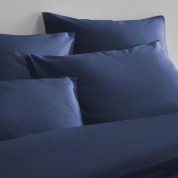 Taie d'oreiller Hestia en satin de coton uni bleu indigo 50x75 cm